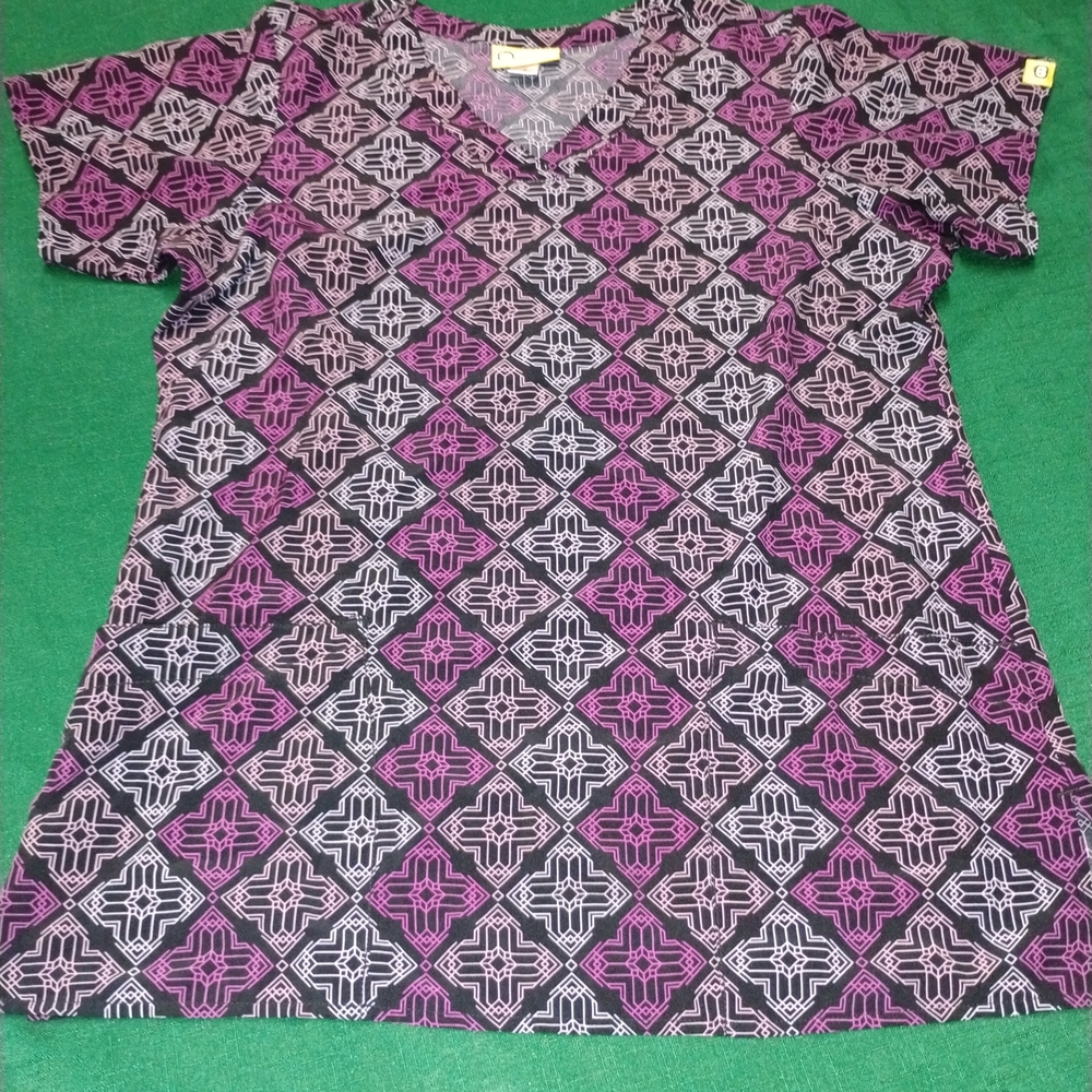 Geometric Patterned Purple and Black Women's Short Sleeve Top